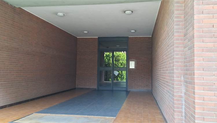 ingresso stabile 