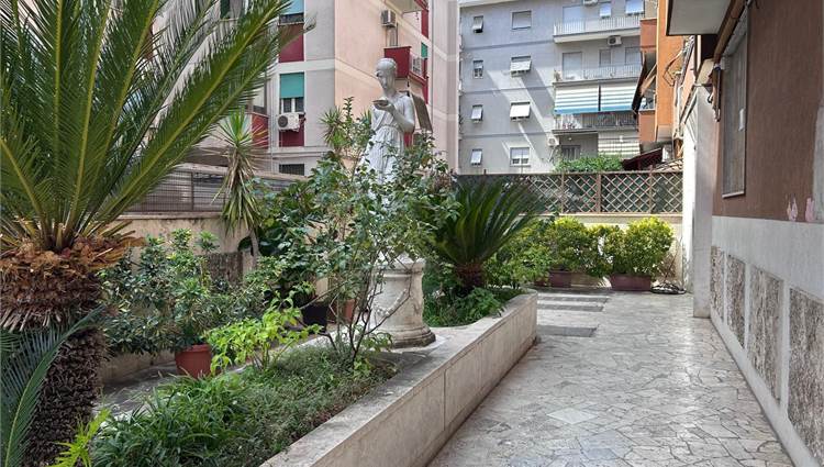 cortile palazzo 
