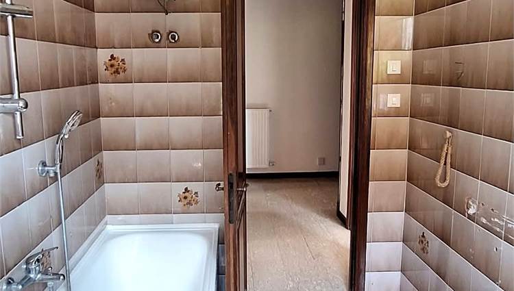 bagno primo piano 